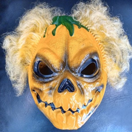 Careta Plástica Calabaza con Pelo x 1 u.