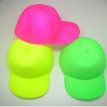 Gorra Plástica Fluo x 1